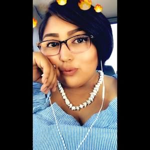 Meet your Posher, Angelique